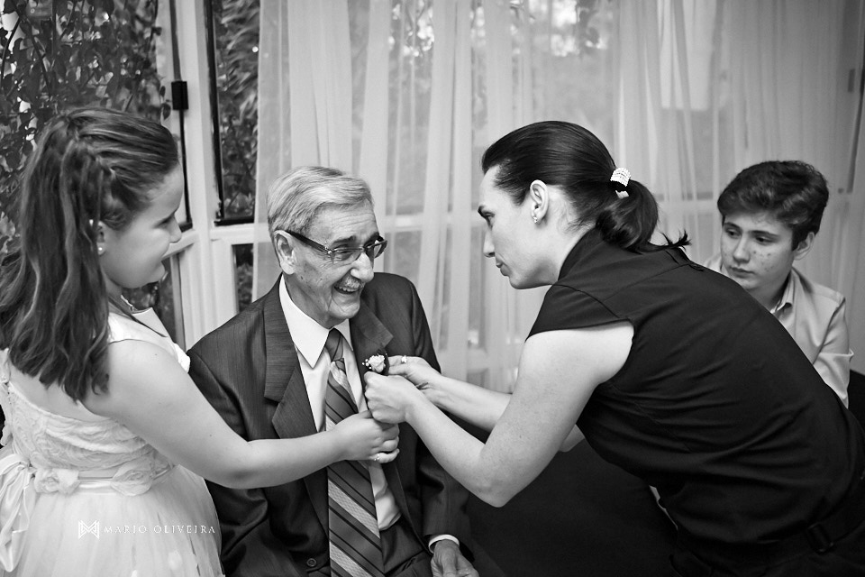 fotografo de casamento em florianopolis, melhor fotografo de florianopolis, mario oliveira, casamento terraço cacupe, joinville, casamento na praia, foto do making of da noiva, casamento rock and roll