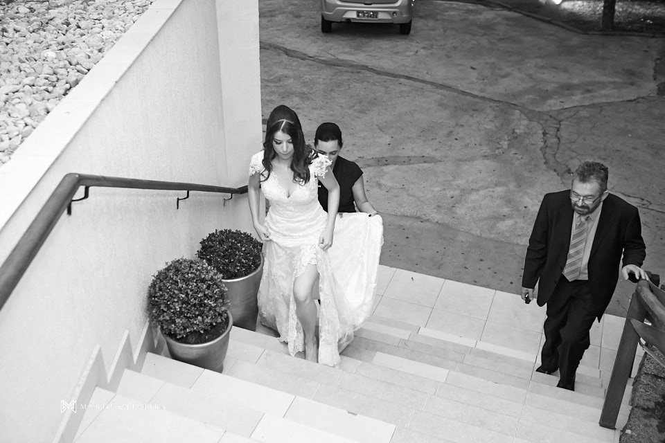 fotografo de casamento em florianopolis, melhor fotografo de florianopolis, mario oliveira, casamento terraço cacupe, joinville, casamento na praia, foto do making of da noiva, casamento rock and roll