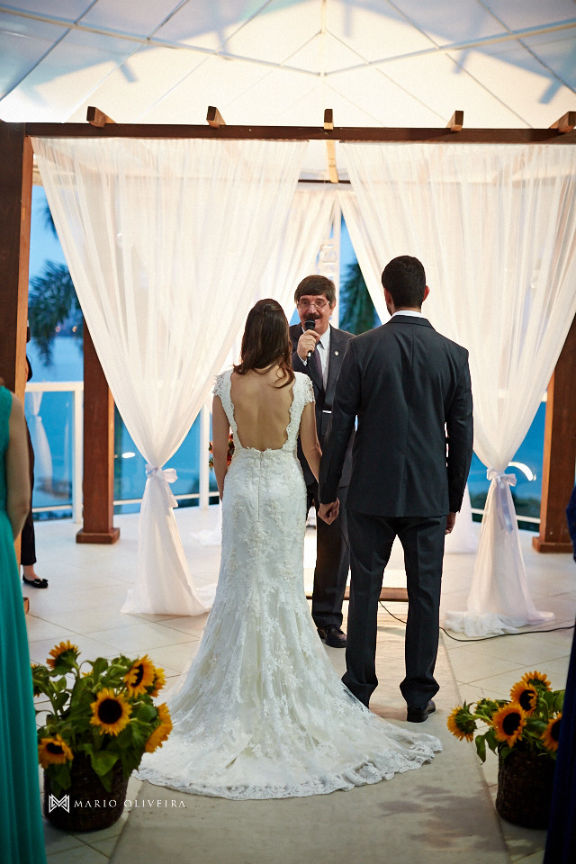 fotografo de casamento em florianopolis, melhor fotografo de florianopolis, mario oliveira, casamento terraço cacupe, joinville, casamento na praia, foto do making of da noiva, casamento rock and roll