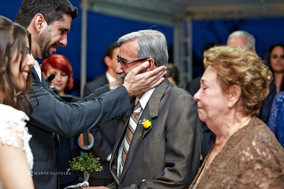fotografo de casamento em florianopolis, melhor fotografo de florianopolis, mario oliveira, casamento terraço cacupe, joinville, casamento na praia, foto do making of da noiva, casamento rock and roll