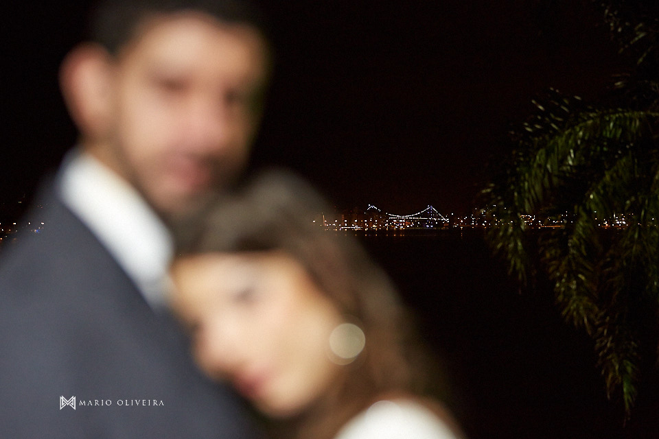fotografo de casamento em florianopolis, melhor fotografo de florianopolis, mario oliveira, casamento terraço cacupe, joinville, casamento na praia, foto do making of da noiva, casamento rock and roll