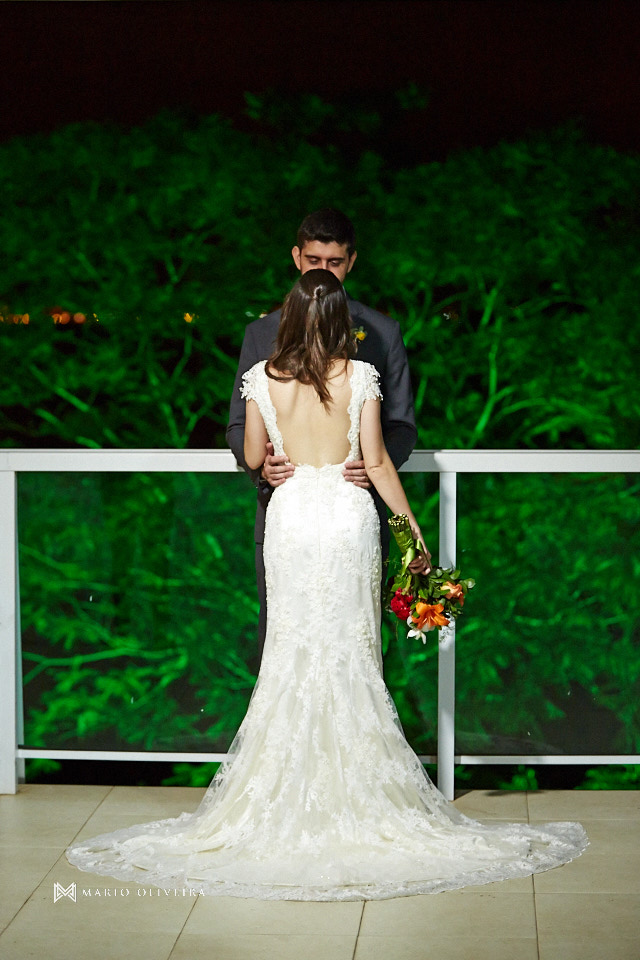 fotografo de casamento em florianopolis, melhor fotografo de florianopolis, mario oliveira, casamento terraço cacupe, joinville, casamento na praia, foto do making of da noiva, casamento rock and roll