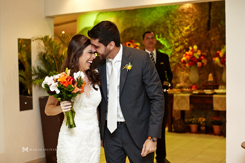 fotografo de casamento em florianopolis, melhor fotografo de florianopolis, mario oliveira, casamento terraço cacupe, joinville, casamento na praia, foto do making of da noiva, casamento rock and roll