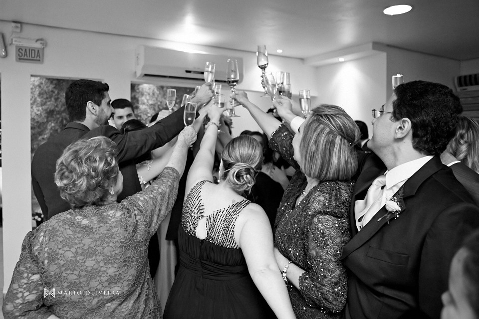 fotografo de casamento em florianopolis, melhor fotografo de florianopolis, mario oliveira, casamento terraço cacupe, joinville, casamento na praia, foto do making of da noiva, casamento rock and roll