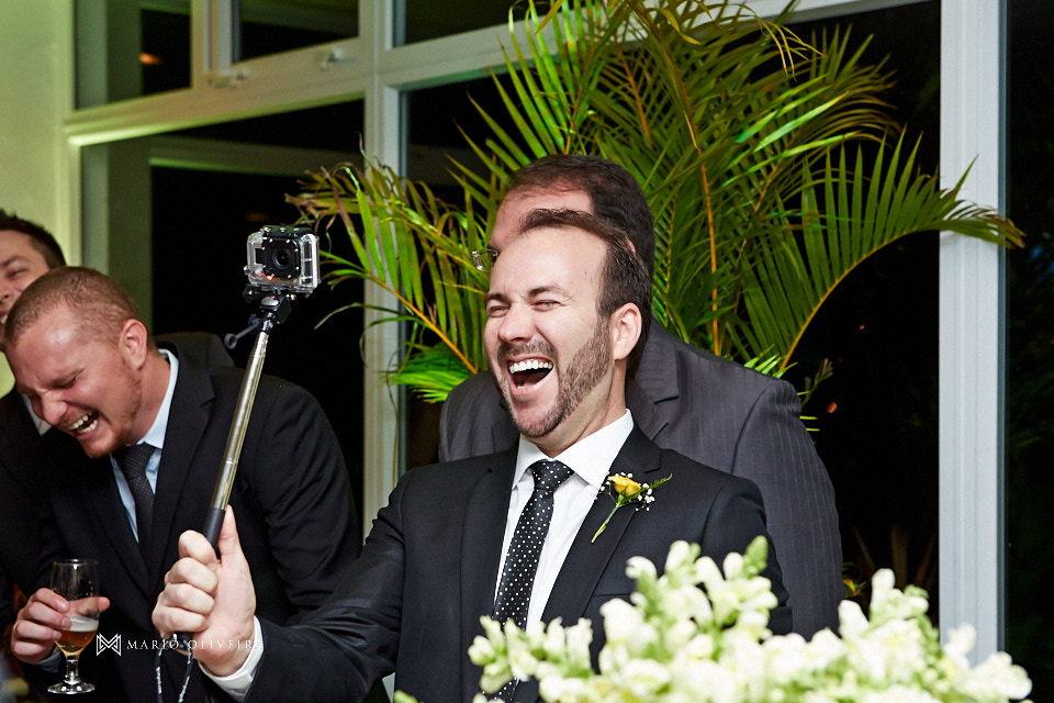 fotografo de casamento em florianopolis, melhor fotografo de florianopolis, mario oliveira, casamento terraço cacupe, joinville, casamento na praia, foto do making of da noiva, casamento rock and roll