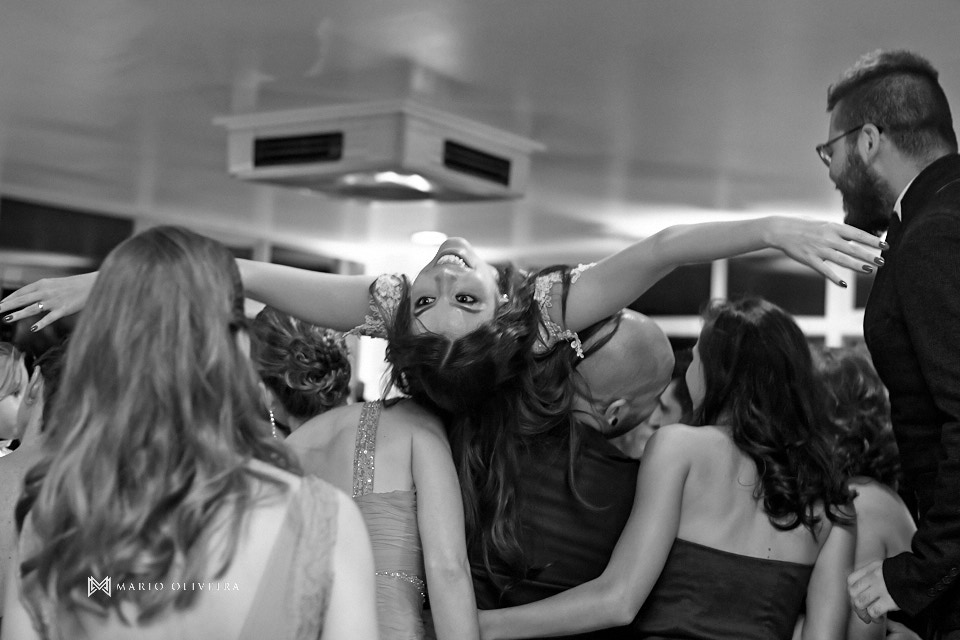 fotografo de casamento em florianopolis, melhor fotografo de florianopolis, mario oliveira, casamento terraço cacupe, joinville, casamento na praia, foto do making of da noiva, casamento rock and roll