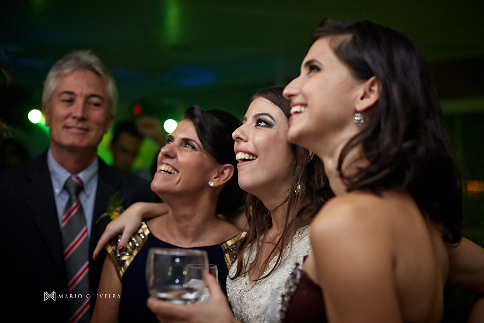 fotografo de casamento em florianopolis, melhor fotografo de florianopolis, mario oliveira, casamento terraço cacupe, joinville, casamento na praia, foto do making of da noiva, casamento rock and roll