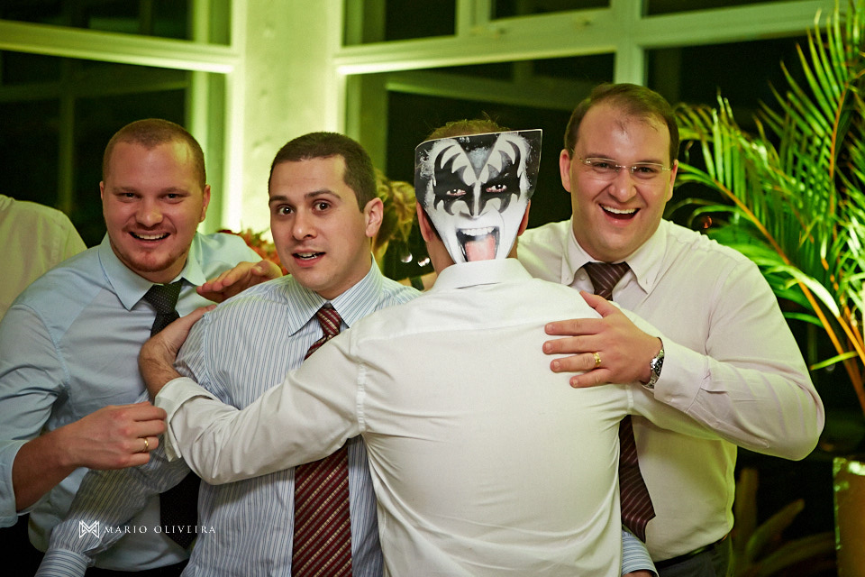 fotografo de casamento em florianopolis, melhor fotografo de florianopolis, mario oliveira, casamento terraço cacupe, joinville, casamento na praia, foto do making of da noiva, casamento rock and roll