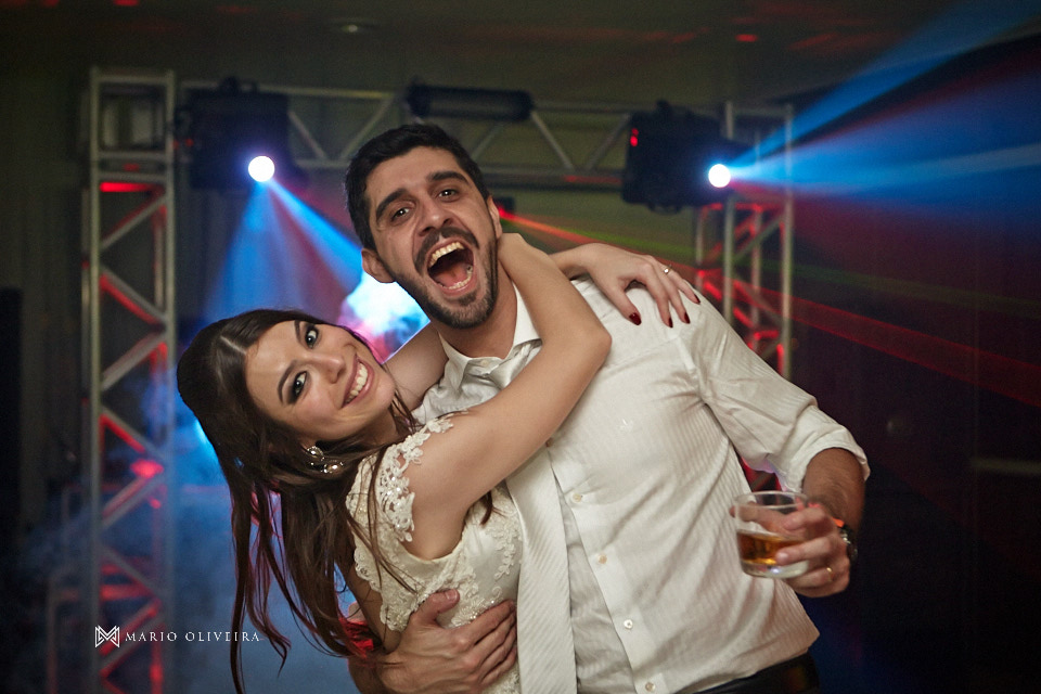 fotografo de casamento em florianopolis, melhor fotografo de florianopolis, mario oliveira, casamento terraço cacupe, joinville, casamento na praia, foto do making of da noiva, casamento rock and roll