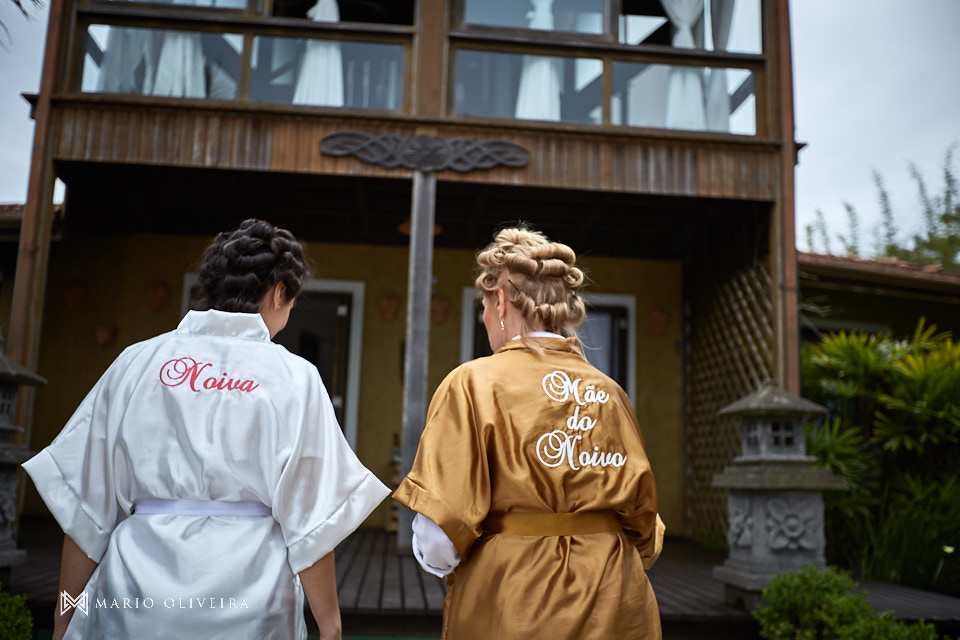 robe da noiva, Estaleiro guest house, balneario comboriu, mario oliveira, melhor fotografo de florianópolis, casamento na praia,