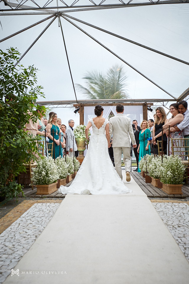 entrada da noiva, Estaleiro guest house, balneario comboriu, mario oliveira, melhor fotografo de florianópolis, casamento na praia,