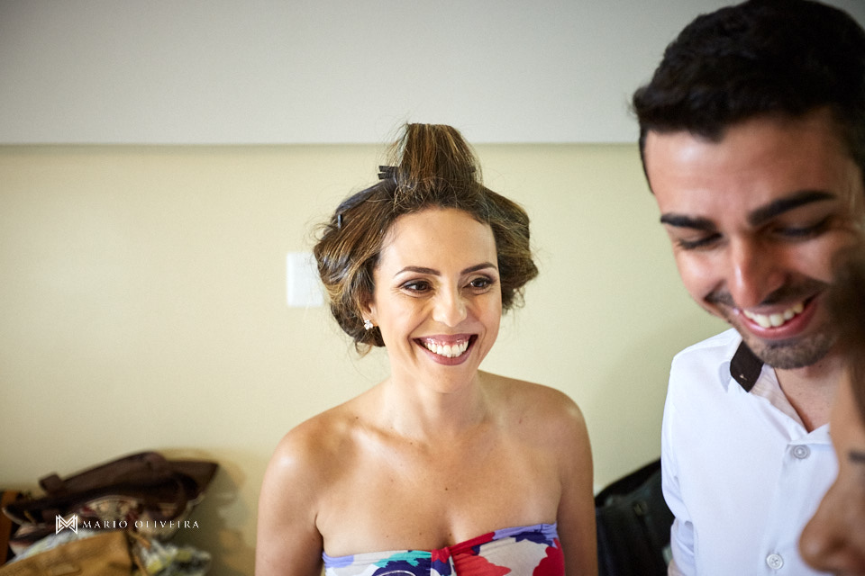 fotografo de casamento em florianopolis, melhor fotografo de florianopolis, mario oliveira, casamento no espaço ondas, casamento na praia, foto do making of da noiva, casamento de dia
