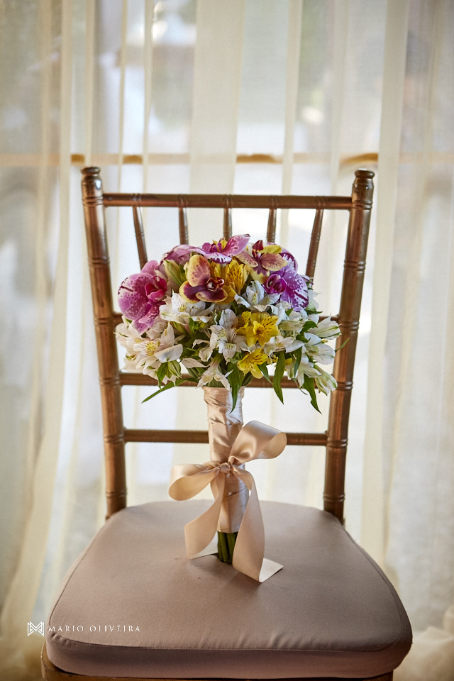 fotografo de casamento em florianopolis, melhor fotografo de florianopolis, mario oliveira, casamento no espaço ondas, casamento na praia, foto do making of da noiva, casamento de dia