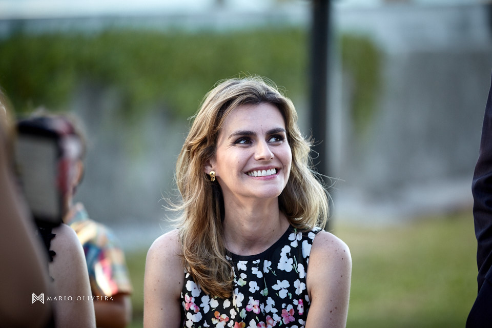 fotografo de casamento em florianopolis, melhor fotografo de florianopolis, mario oliveira, casamento no espaço ondas, casamento na praia, foto do making of da noiva, casamento de dia