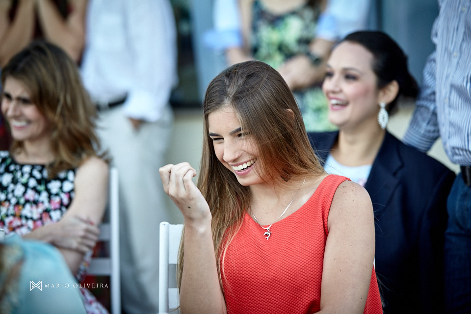 fotografo de casamento em florianopolis, melhor fotografo de florianopolis, mario oliveira, casamento no espaço ondas, casamento na praia, foto do making of da noiva, casamento de dia