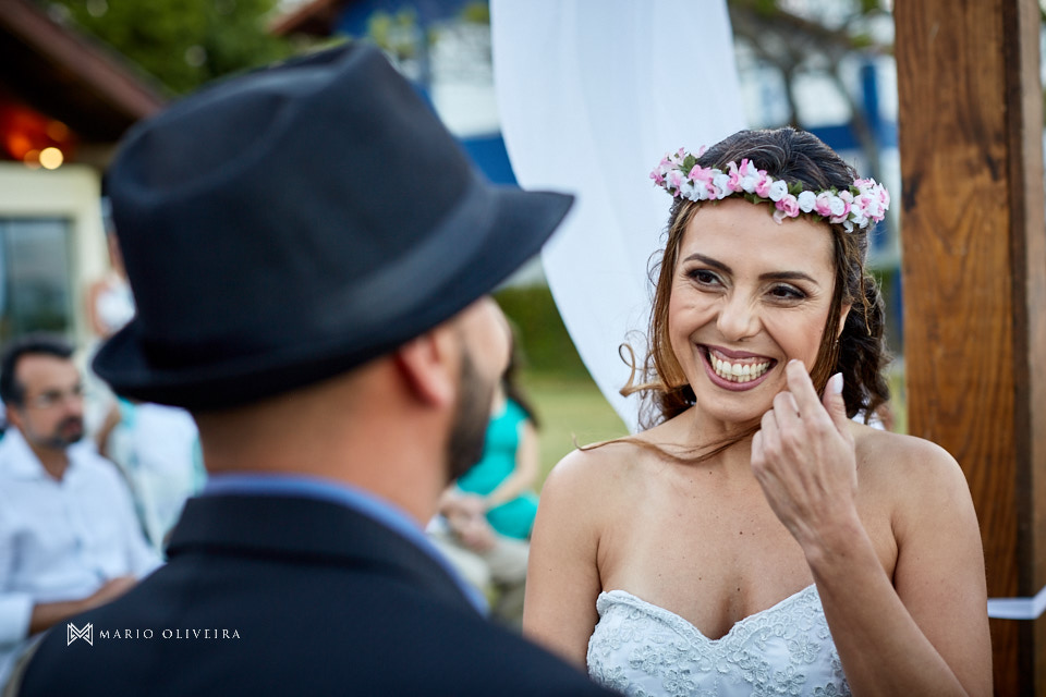 fotografo de casamento em florianopolis, melhor fotografo de florianopolis, mario oliveira, casamento no espaço ondas, casamento na praia, foto do making of da noiva, casamento de dia