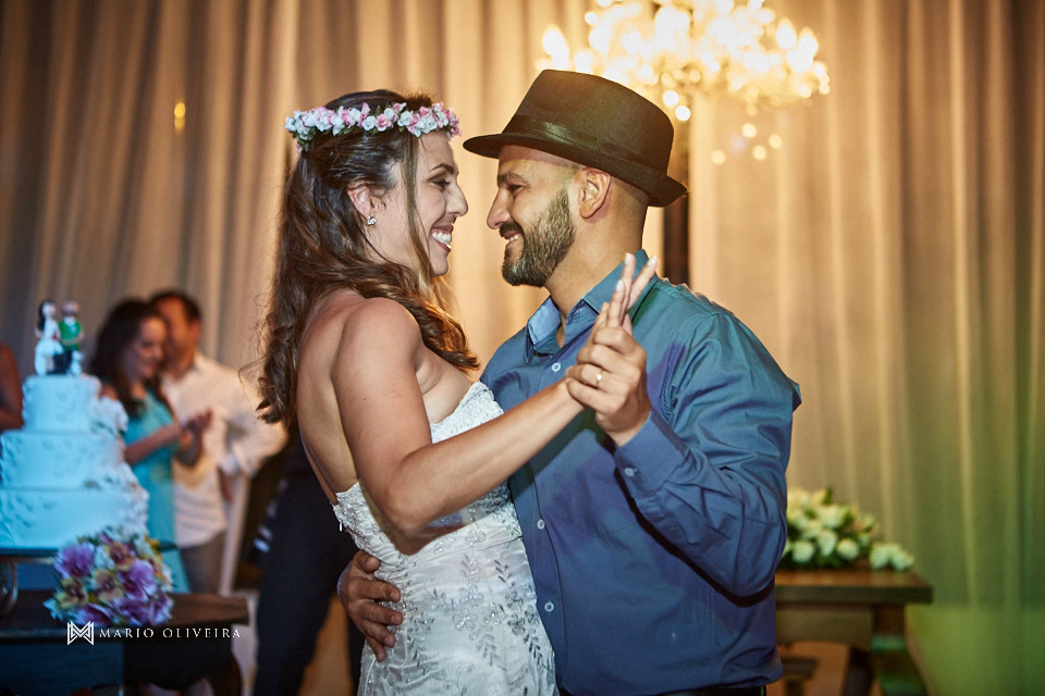 fotografo de casamento em florianopolis, melhor fotografo de florianopolis, mario oliveira, casamento no espaço ondas, casamento na praia, foto do making of da noiva, casamento de dia