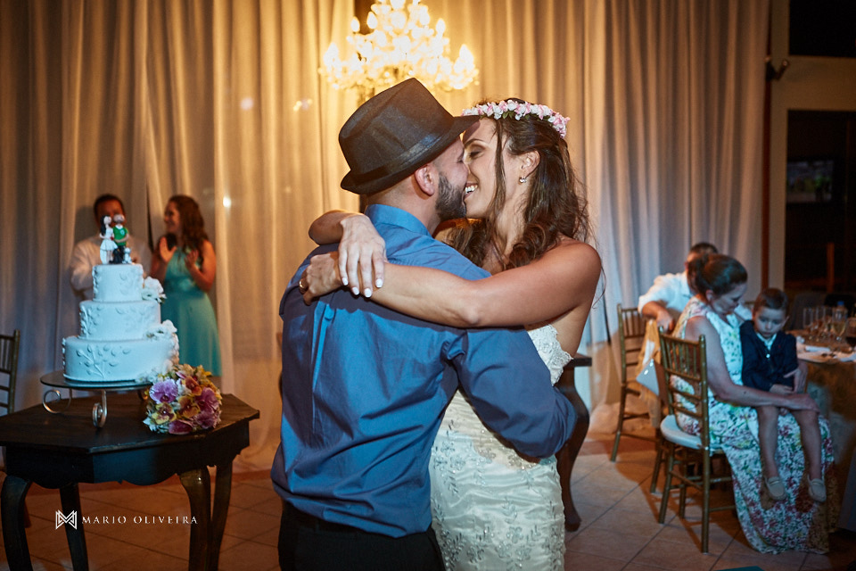 fotografo de casamento em florianopolis, melhor fotografo de florianopolis, mario oliveira, casamento no espaço ondas, casamento na praia, foto do making of da noiva, casamento de dia