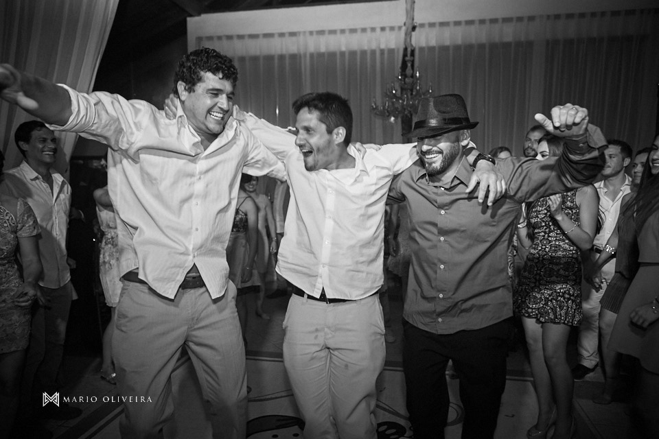 fotografo de casamento em florianopolis, melhor fotografo de florianopolis, mario oliveira, casamento no espaço ondas, casamento na praia, foto do making of da noiva, casamento de dia