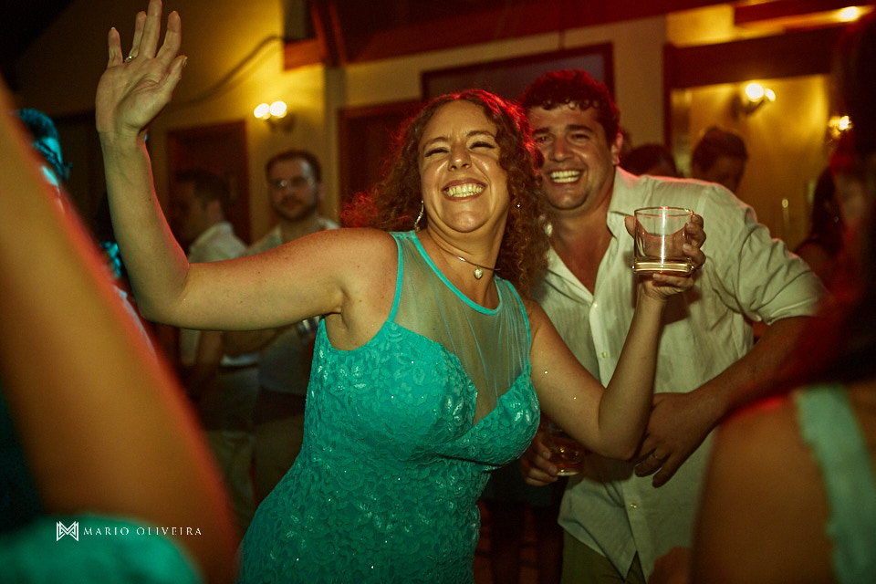 fotografo de casamento em florianopolis, melhor fotografo de florianopolis, mario oliveira, casamento no espaço ondas, casamento na praia, foto do making of da noiva, casamento de dia