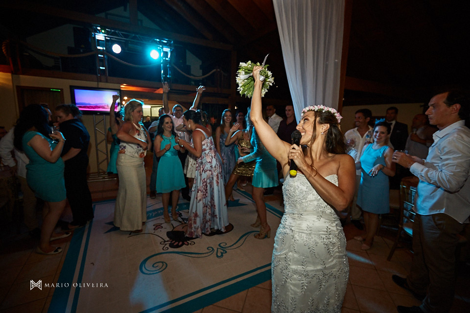 fotografo de casamento em florianopolis, melhor fotografo de florianopolis, mario oliveira, casamento no espaço ondas, casamento na praia, foto do making of da noiva, casamento de dia