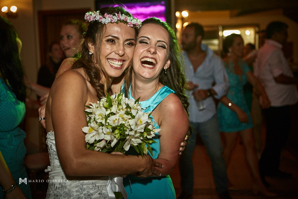 fotografo de casamento em florianopolis, melhor fotografo de florianopolis, mario oliveira, casamento no espaço ondas, casamento na praia, foto do making of da noiva, casamento de dia