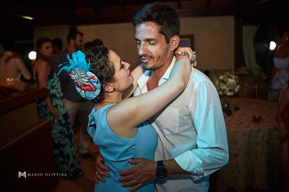 fotografo de casamento em florianopolis, melhor fotografo de florianopolis, mario oliveira, casamento no espaço ondas, casamento na praia, foto do making of da noiva, casamento de dia