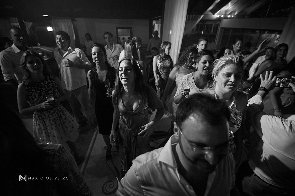 fotografo de casamento em florianopolis, melhor fotografo de florianopolis, mario oliveira, casamento no espaço ondas, casamento na praia, foto do making of da noiva, casamento de dia