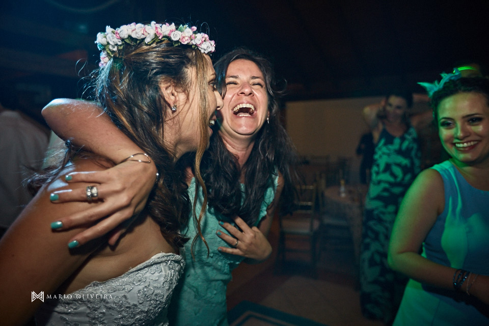 fotografo de casamento em florianopolis, melhor fotografo de florianopolis, mario oliveira, casamento no espaço ondas, casamento na praia, foto do making of da noiva, casamento de dia