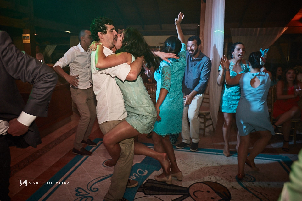 fotografo de casamento em florianopolis, melhor fotografo de florianopolis, mario oliveira, casamento no espaço ondas, casamento na praia, foto do making of da noiva, casamento de dia
