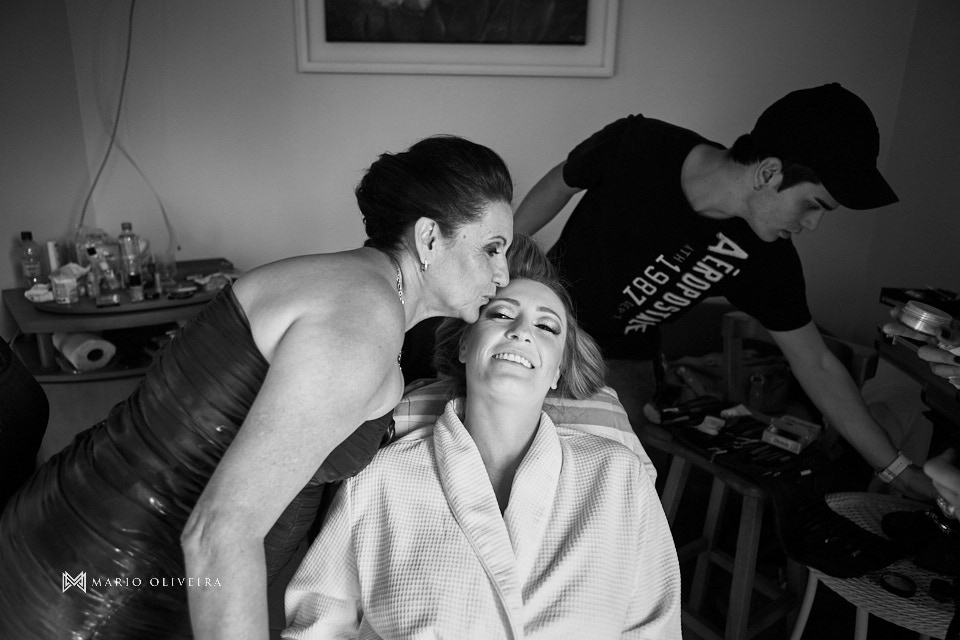 casamento na praia dos ingleses, vestido de noiva, making of noivo, mario oliveira, melhor fotografo de florianopolis