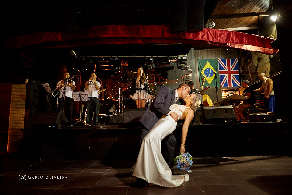 casamento na praia dos ingleses, vestido de noiva, making of noivo, mario oliveira, melhor fotografo de florianopolis
