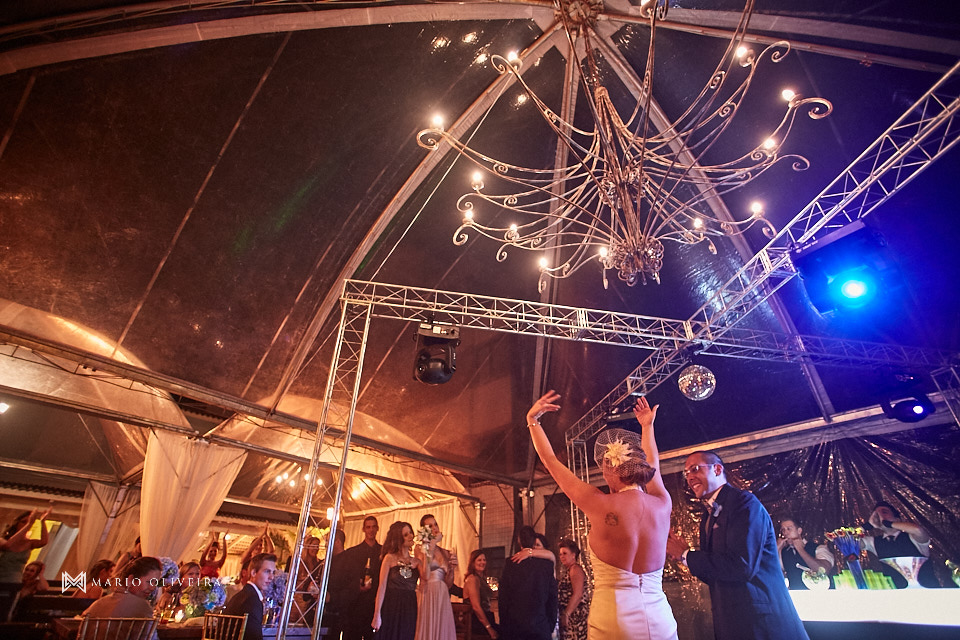 casamento na praia dos ingleses, vestido de noiva, making of noivo, mario oliveira, melhor fotografo de florianopolis