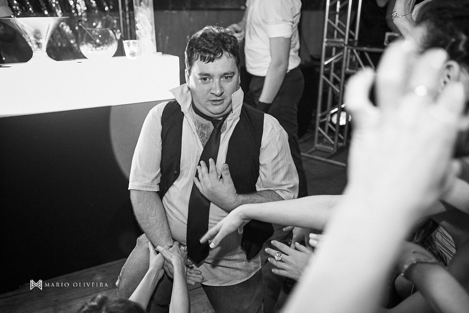 casamento na praia dos ingleses, vestido de noiva, making of noivo, mario oliveira, melhor fotografo de florianopolis