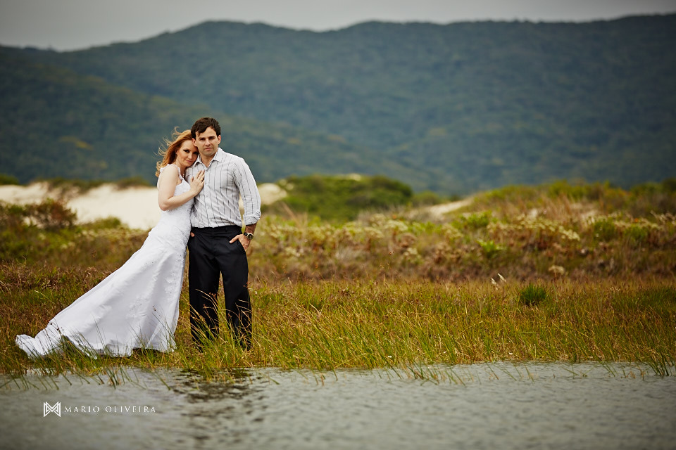 ensaio pré casamento, ensaio fotografico, florianopolis, mario oliveira, pre wedding, fotógrafo de casamento, fotografia de casamento, foto de casal na praia, praia da joaquina, lagoa da conceição