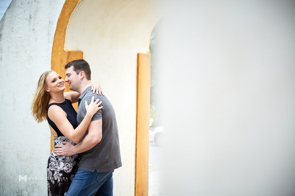casal na praia, noivos na praia, melhor fotografo de florianopolis, mario oliveira, ensaio de casal, sessão de fotos na praia, engagement session, e-session