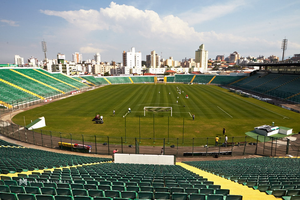 casal na praia, casa no orlando scarpelli, fotos no campo do figueirense, fotografo de casamento, mario oliveira, melhor fotografo de florianopolis, ensaio pre-casamento, pre wedding, guarda do embau
