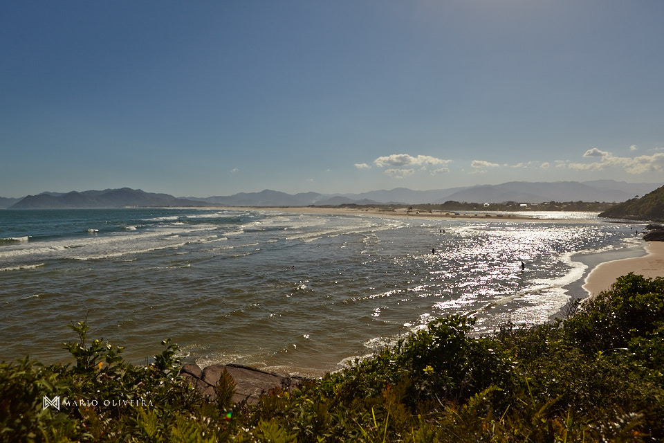 casal na praia, casa no orlando scarpelli, fotos no campo do figueirense, fotografo de casamento, mario oliveira, melhor fotografo de florianopolis, ensaio pre-casamento, pre wedding, guarda do embau