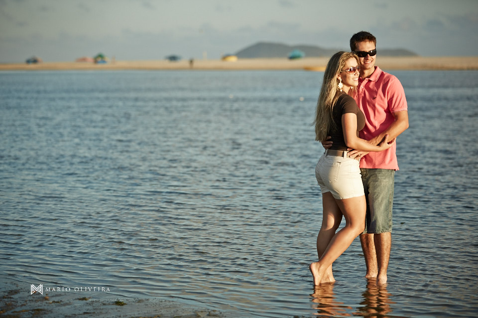 casal na praia, casa no orlando scarpelli, fotos no campo do figueirense, fotografo de casamento, mario oliveira, melhor fotografo de florianopolis, ensaio pre-casamento, pre wedding, guarda do embau