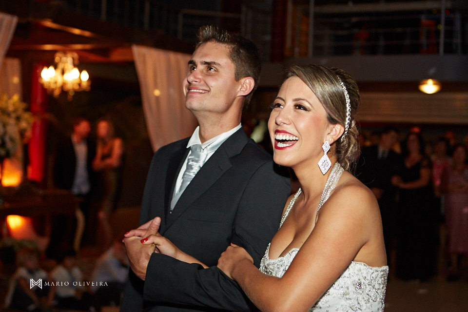 fotografia de casamento, casamento na palhoça, mario oliveira, melhor fotografo de florianopolis, making of da noiva no salão douglas e luciano, noivo, casal