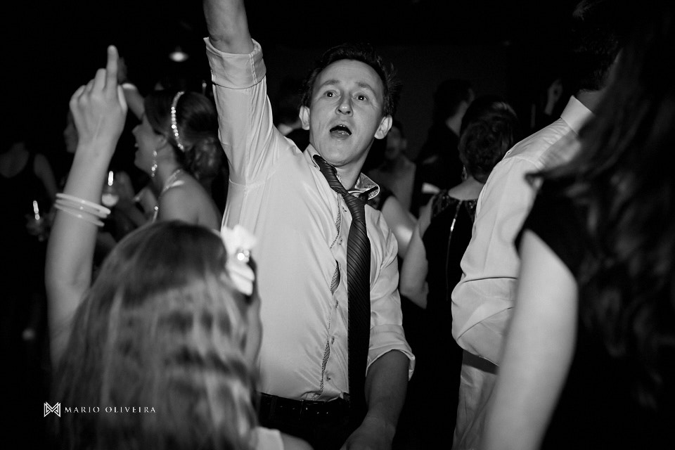 fotografia de casamento, casamento na palhoça, mario oliveira, melhor fotografo de florianopolis, making of da noiva no salão douglas e luciano, noivo, casal