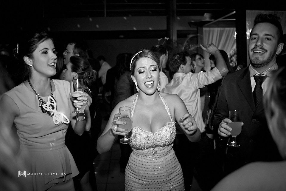 fotografia de casamento, casamento na palhoça, mario oliveira, melhor fotografo de florianopolis, making of da noiva no salão douglas e luciano, noivo, casal