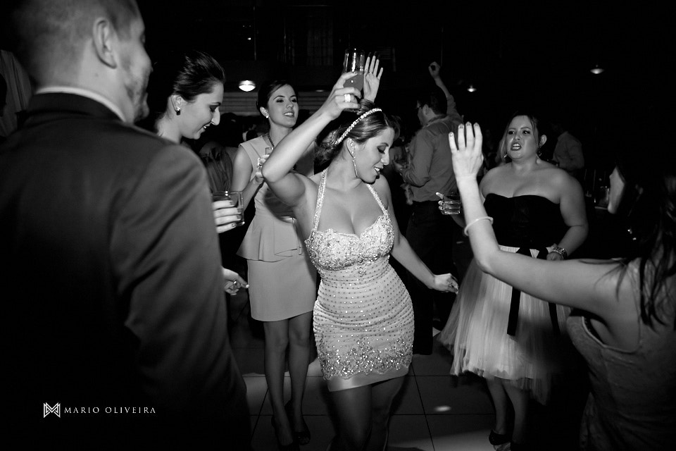 fotografia de casamento, casamento na palhoça, mario oliveira, melhor fotografo de florianopolis, making of da noiva no salão douglas e luciano, noivo, casal