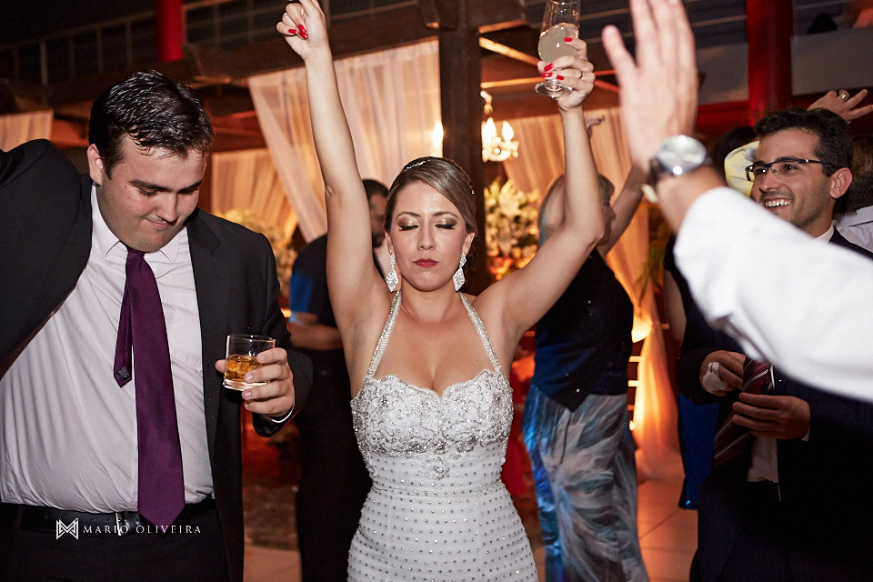 fotografia de casamento, casamento na palhoça, mario oliveira, melhor fotografo de florianopolis, making of da noiva no salão douglas e luciano, noivo, casal