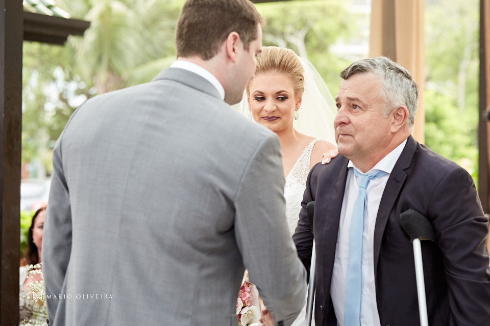 casamento na praia, casamento em balneário camboriu, madrinha, padrinhos, melhor fotografo de forianopolis, casamento de dia, infinito blue