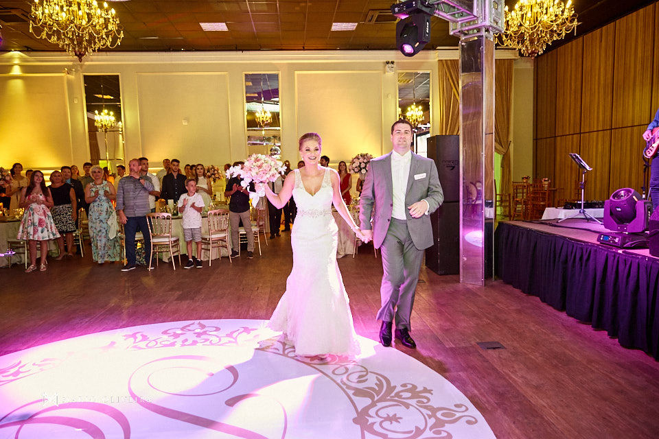 casamento na praia, casamento em balneário camboriu, madrinha, padrinhos, melhor fotografo de forianopolis, casamento de dia, infinito blue
