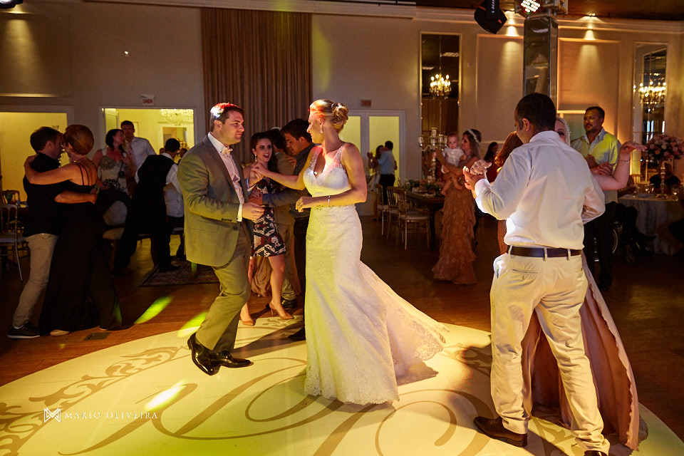 casamento na praia, casamento em balneário camboriu, madrinha, padrinhos, melhor fotografo de forianopolis, casamento de dia, infinito blue