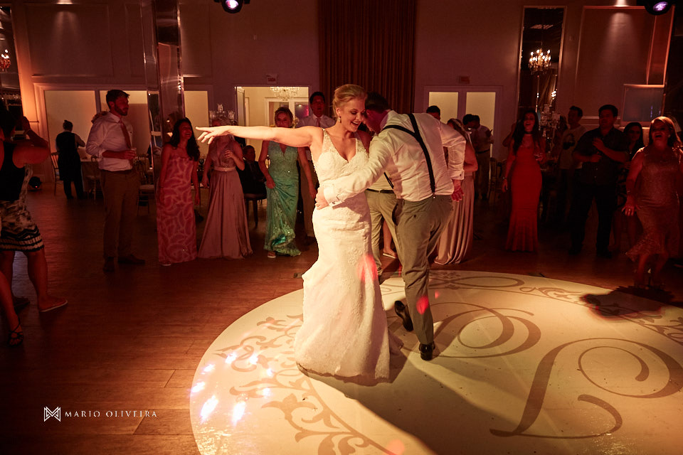 casamento na praia, casamento em balneário camboriu, madrinha, padrinhos, melhor fotografo de forianopolis, casamento de dia, infinito blue