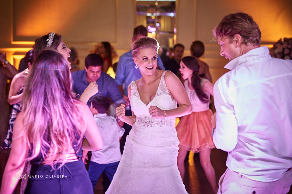 casamento na praia, casamento em balneário camboriu, madrinha, padrinhos, melhor fotografo de forianopolis, casamento de dia, infinito blue