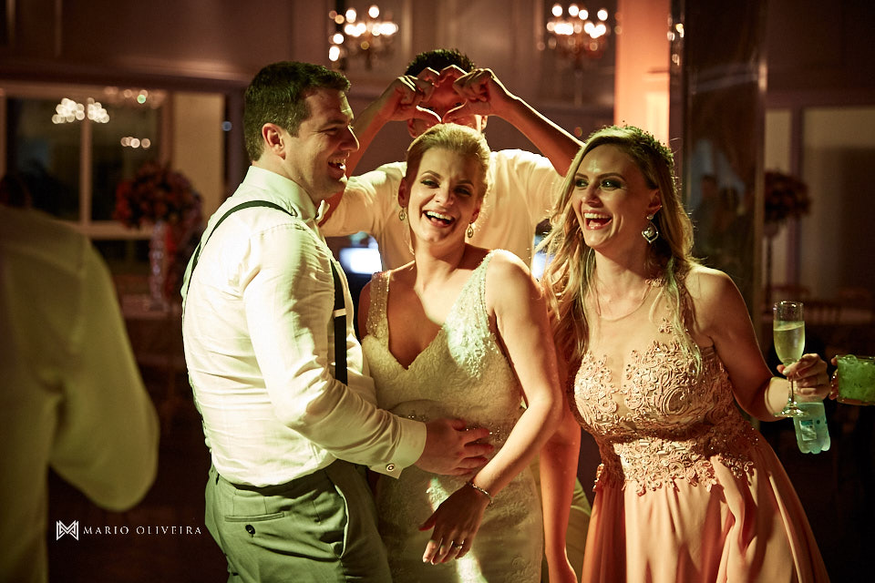 casamento na praia, casamento em balneário camboriu, madrinha, padrinhos, melhor fotografo de forianopolis, casamento de dia, infinito blue